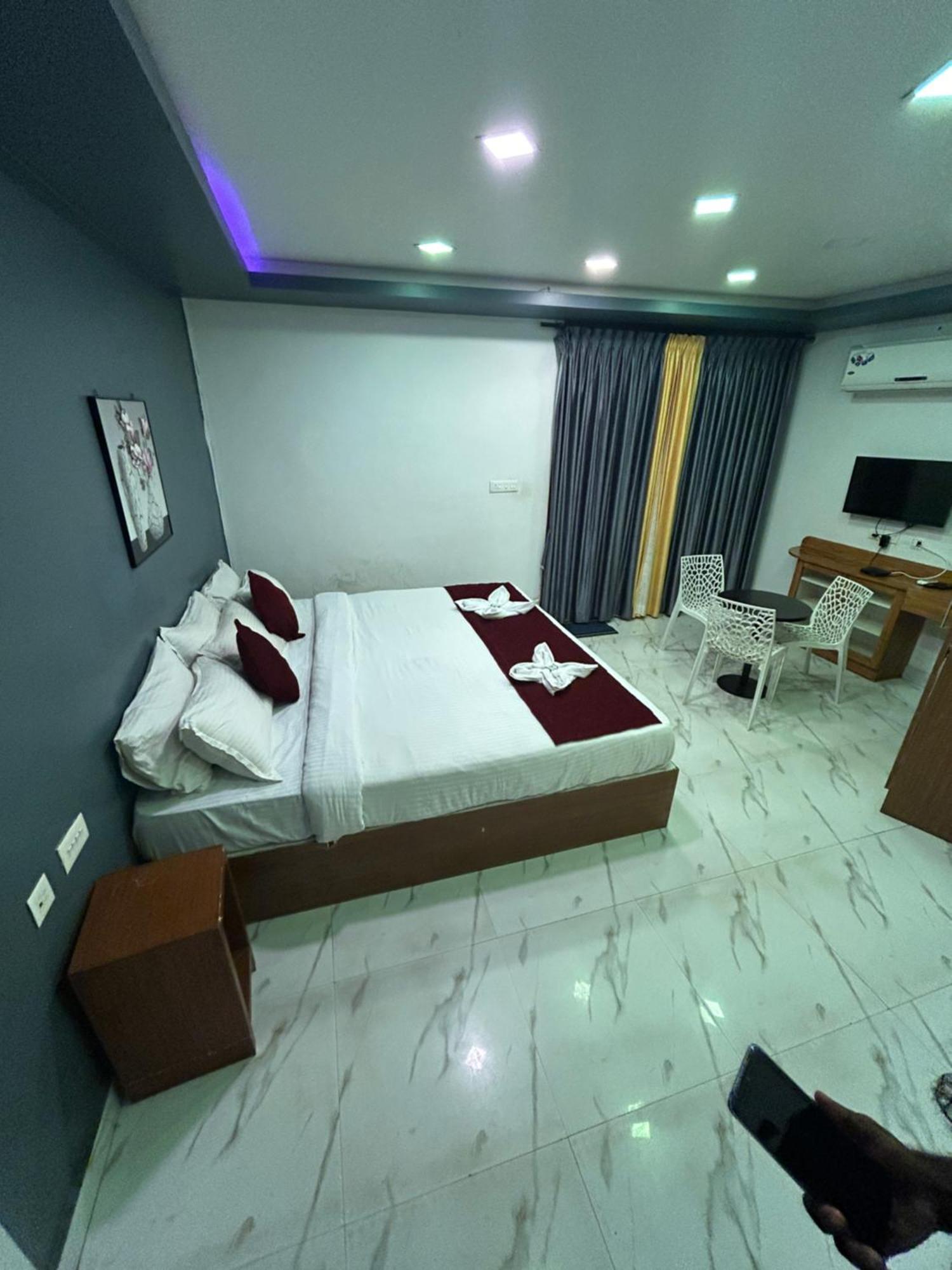 G Hotel Kottakuppam Exterior foto